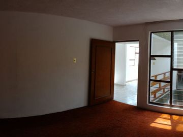CASA EN VENTA CHAPULTEPEC ORIENTE - 6 REC A DOS CUADRAS BLVD GARCIA DE LEON