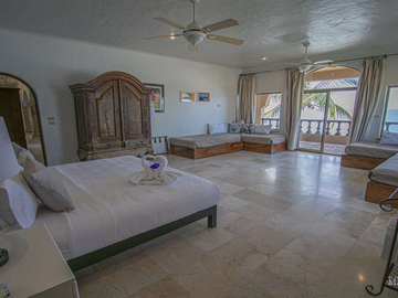 VENTA-Casa frente al Mar, El Delfin, Mazatlan, Sinaloa