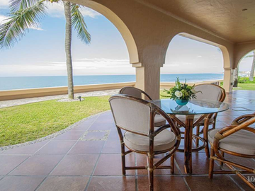 VENTA-Casa frente al Mar, El Delfin, Mazatlan, Sinaloa