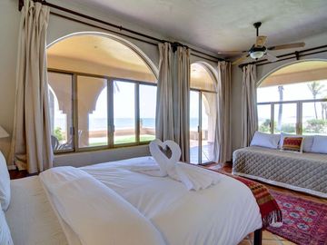 VENTA-Casa frente al Mar, El Delfin, Mazatlan, Sinaloa