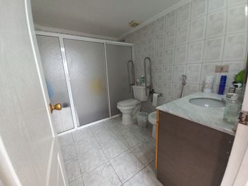Valparaiso. ¨Preciosa casa de 200 m2 . Preciosa vista