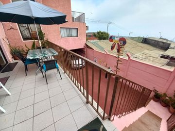 Valparaiso. ¨Preciosa casa de 200 m2 . Preciosa vista