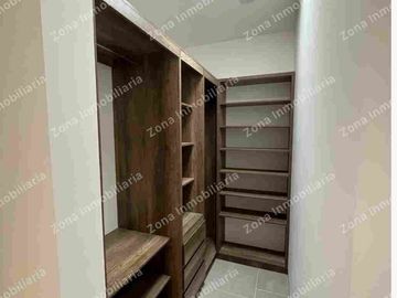 CASA EN VENTA EN RESIDENCIAL LOMBARDIA IRAPUATO