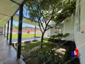 CASA EN VENTA EN RESIDENCIAL LOMBARDIA IRAPUATO