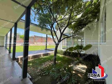 CASA EN VENTA EN RESIDENCIAL LOMBARDIA IRAPUATO