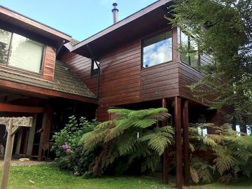 casa de ensueño  con vista panoramica al Lago Villarrica / sector club de campo