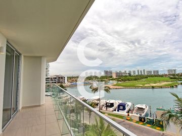 Departamento en Venta en Cancún en SLS Marina Beach Puerto Cancún con Terraza