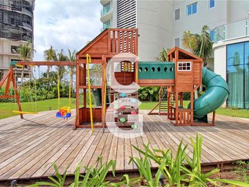 Departamento en Venta en Cancún en SLS Marina Beach Puerto Cancún con Terraza