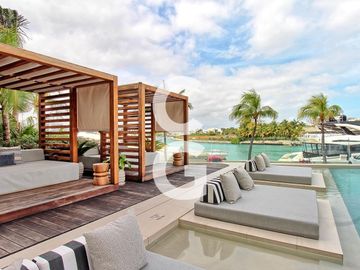 Departamento en Venta en Cancún en SLS Marina Beach Puerto Cancún con Terraza