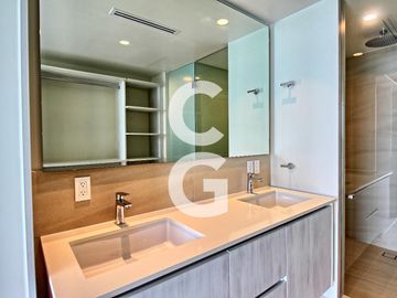 Departamento en Venta en Cancún en SLS Marina Beach Puerto Cancún con Terraza
