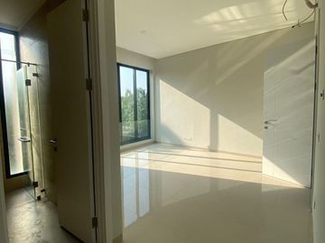 Rumah 2 Lantai Bagus Siap Huni di Discovery Amore Bintaro Sektor 9