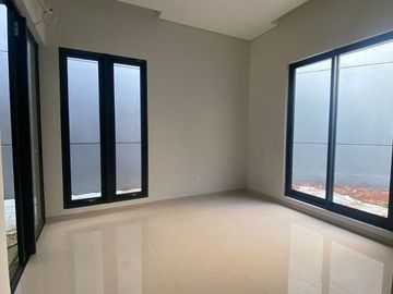 Rumah 2 Lantai Bagus Siap Huni di Discovery Amore Bintaro Sektor 9