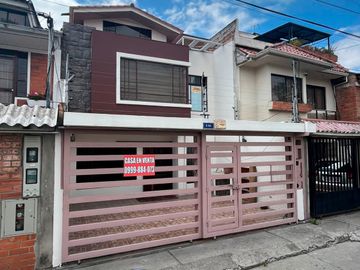 CASA DE 6 DORMITORIOS en venta, Sector Totoracocha C1070