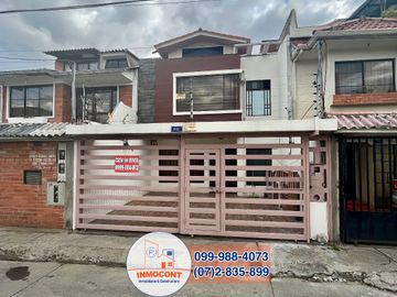 CASA DE 6 DORMITORIOS en venta, Sector Totoracocha C1070