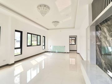 Nordic House Style with 3 bedrooms  For sale in Mueang Chiang Mai District the most convenient