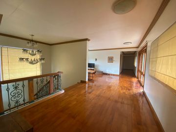 5 Bedroom house for sale at Ayala Alabang