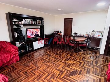 Se Vende Departamento En Breña A 1 Cuadra De Av.Alfonso Ugarte(Estacion España Del Metropolitano)