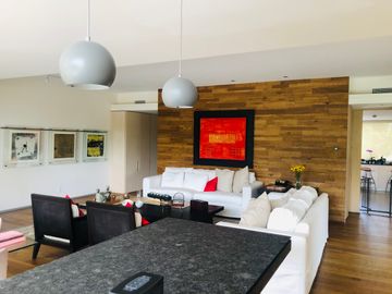 Bosque 6060, Hermoso Departamento en Venta