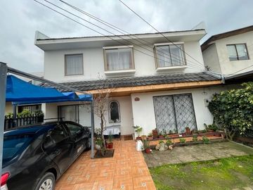 VENDE HERMOSA Y AMPLIA CASA (TALCA)