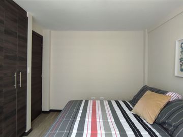 CALDERÓN VENDO CASAS VIP A ESTRENAR