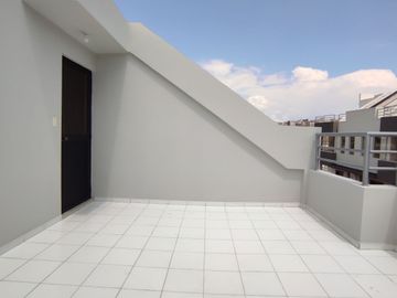CALDERÓN VENDO CASAS VIP A ESTRENAR