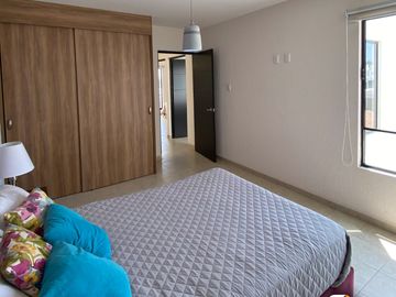 INCREIBLE Y ESPACIOSA CASA MUY CERCA DE ZONA INDUSTRIAL.