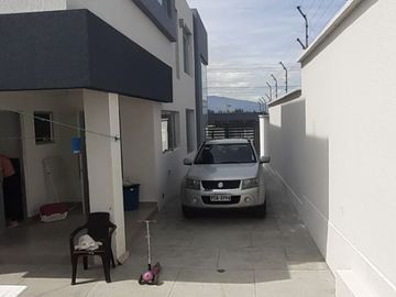 Casa de Venta en Cashapamba, Valle de los Chillos