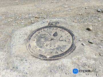 En venta lote esquinero en Jaime Roldos- Loja