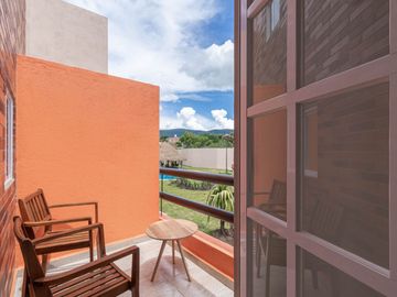 Casa en Venta con alberca de 3 recamaras a 15 minutos de Cuernavaca, en Emiliano Zapata Morelos