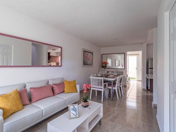 Casa en Venta con alberca de 3 recamaras a 15 minutos de Cuernavaca, en Emiliano Zapata Morelos