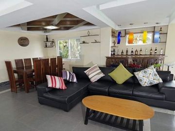 11BR House and Lot For Sale  at Tagaytay Hotel Lake Cavite