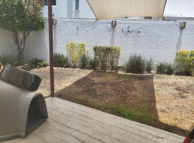 Foto RENTO CASA AMUEBLADA EN MANZANARES SANTA FE, JURIQUILLA, QUERETARO