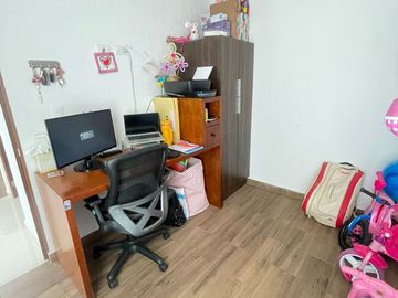 CASA EN VENTA PARQUE NUEVO LEÓN LOMAS DE ANGELÓPOLIS, CERCA DE PLAZAS COMERCIALES SUPERMERCADOS Y ESCUELAS, A UNOS METROS DE NUEVO CHEDRAUI SELECT