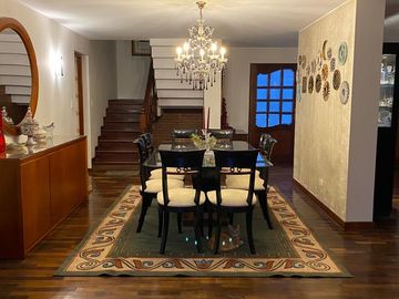 VENTA DE LINDA CASA EN LA AURORA