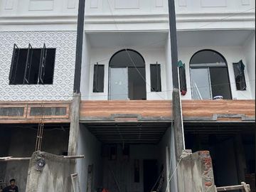 Dijual Rumah Baru 3 Lantai, Kondisi Hampir Jadi (Ready Agustus 2024), Lokasi Strategis Tanjung Duren Jakarta Barat