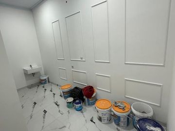 Dijual Rumah Baru 3 Lantai, Kondisi Hampir Jadi (Ready Agustus 2024), Lokasi Strategis Tanjung Duren Jakarta Barat