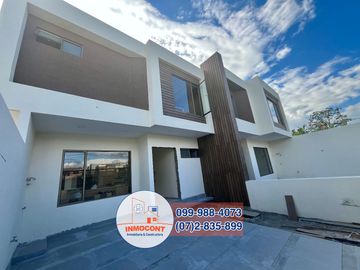 MODERNO PROYECTO VIP DE VENTA, Sector Molipamba C1301