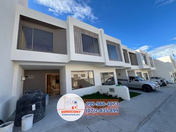 MODERNO PROYECTO VIP DE VENTA, Sector Molipamba C1301