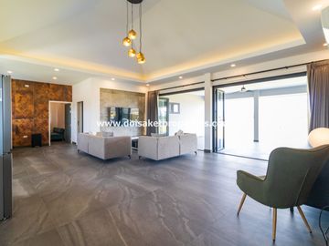 (HS363-04) Beautiful 4-Bedroom Modern Home with Great Mountain Views for Sale in Pa Pong, Doi Saket