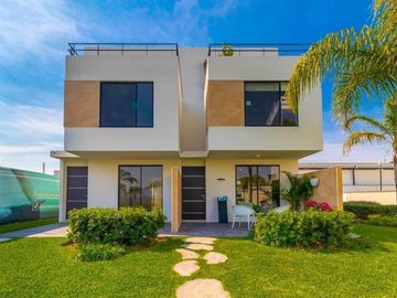 CASA EN VENTA AL SUR DE CUERNAVACA CON ALBERCA Y JARDIN