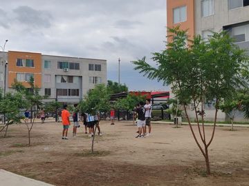 Alquiler De Acogedor Departamento En Los Parques De Piura-gmartinez
