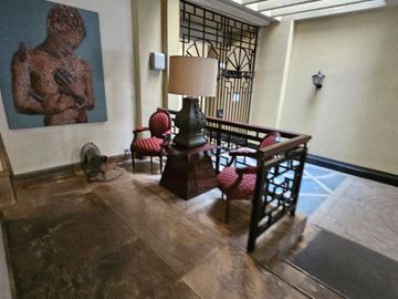 MCL-FOR SALE: 2 Bedroom Unit in The Renaissance, Makati