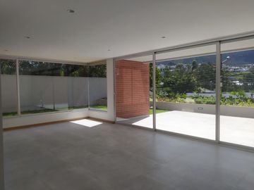 VENTA DEPARTAMENTO POR ESTRENAR CUMBAYA