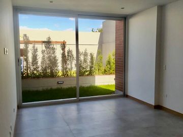 VENTA DEPARTAMENTO POR ESTRENAR CUMBAYA