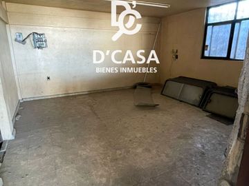 AMPLIA BODEGA EN VENTA EN RANCHO SECO