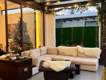 SE VENDE MODERNA CASA DE UNA SOLA PLANTA