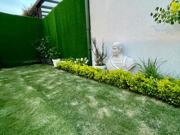 SE VENDE MODERNA CASA DE UNA SOLA PLANTA