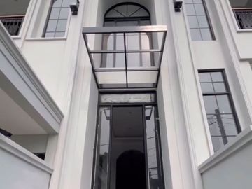 Dijual rumah nyaman asri murah di Camar Bintaro