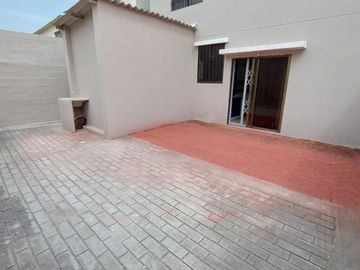 Casa en venta en la urb. San Felipe