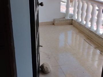 SE VENDE CASA DE DOS PISOS, BARRIO FLORENCIA, SINCELEJO
